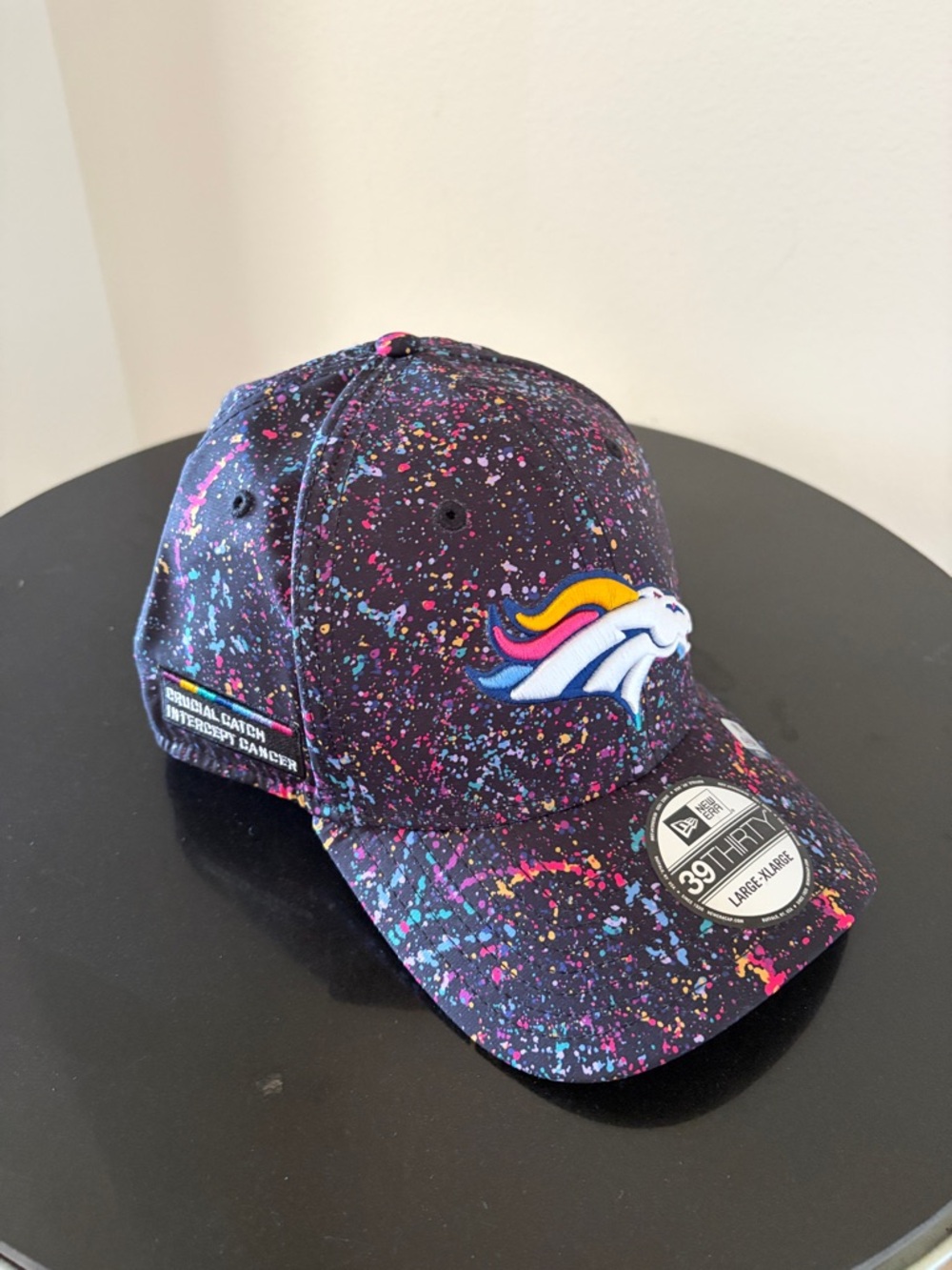 New Era Black Denver Broncos Neon Paint-Splash 39THIRTY Cap